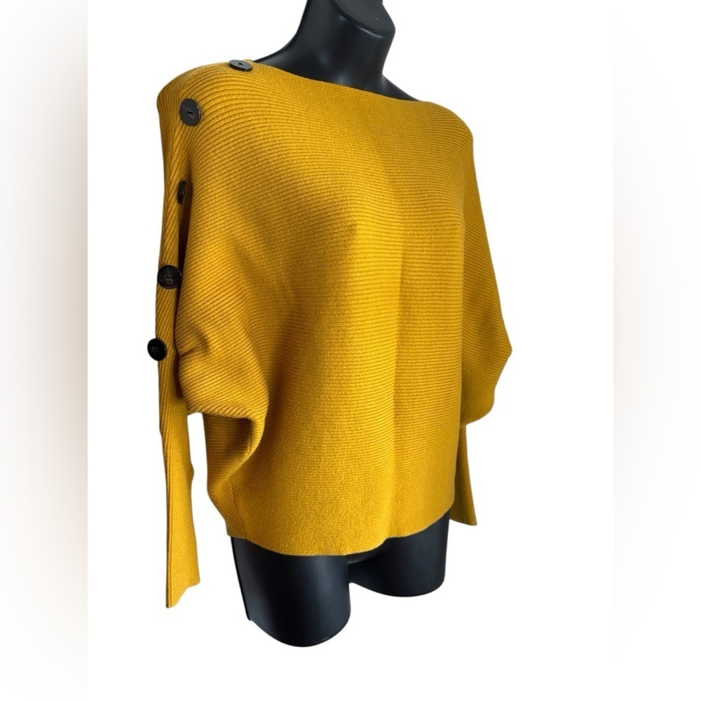 Faith & Zoe Tibi Dolman Sleeve Ribbed
Sweater Yellow batwing sz M preloved - Picture 3 of 8